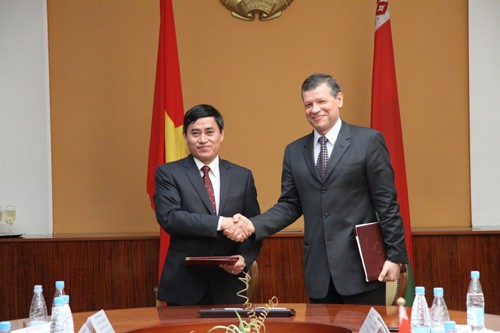 Расширение сотрудничества между Вьетнамом и Беларусью в сферах экономики и торговли - ảnh 1
